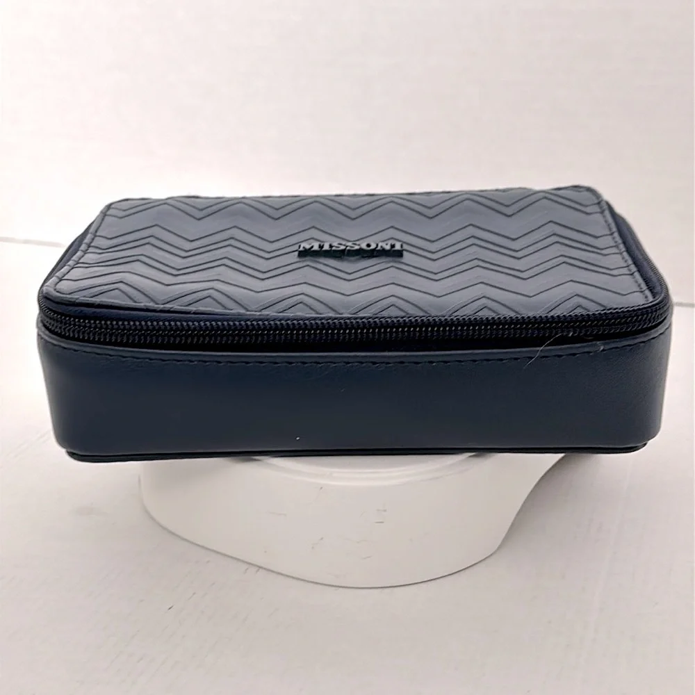 MISSONI for Delta clutch/ travel bag navy NWOT